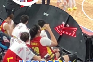 豪車燒油多！張子宇休息時12秒干完一瓶運動飲料